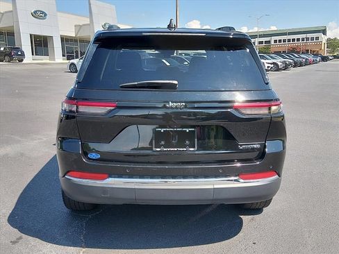 Used 2022 Jeep Grand Cherokee Limited RWD image 5