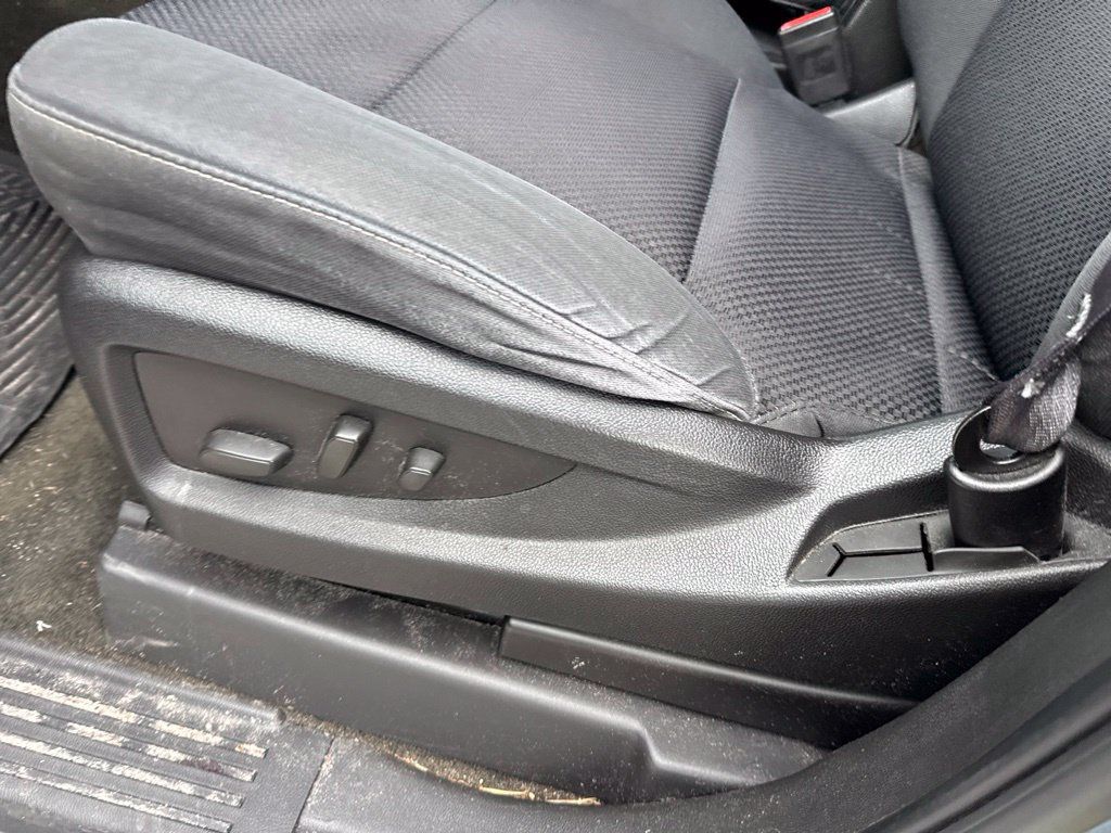 Used 2015 Chevrolet Silverado 1500 LT w/ All Star Edition RWD image 9