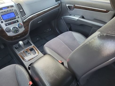 Used 2011 Hyundai Santa Fe SE FWD image 15