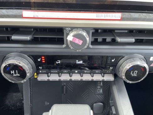 New 2026 Toyota Tacoma Limited AWD/4WD image 19