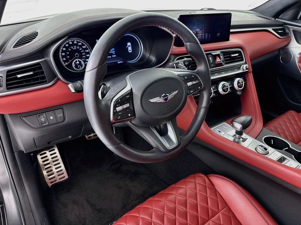 Used 2022 Genesis G70 3.3T Launch Edition RWD image 4