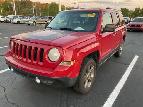 Used 2017 Jeep Patriot Sport w/ Power Value Group image 10