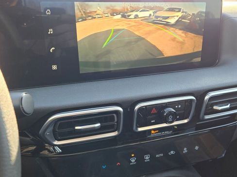 Used 2026 Nissan Sentra SV w/ Floor Mat Package image 23