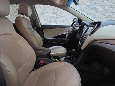 Used 2018 Hyundai Santa Fe Sport image 9