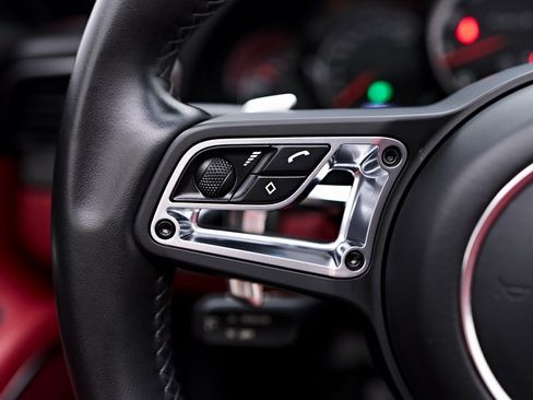 Used 2019 Porsche 911 Turbo S image 61