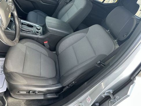 Used 2022 Chevrolet Traverse LT image 13