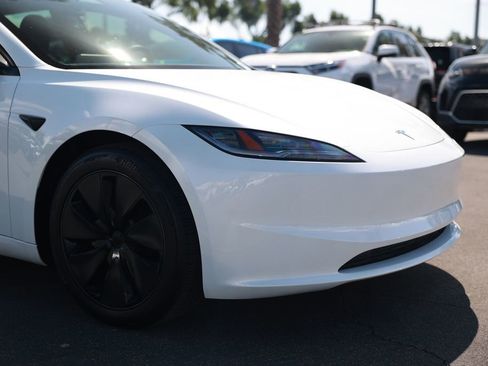Used 2025 Tesla Model 3 Long Range AWD/4WD image 7