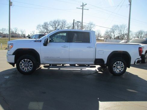 Used 2020 GMC Sierra 2500 Denali w/ Denali Ultimate Package image 10