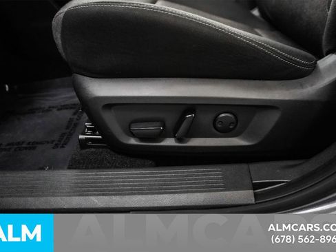 Used 2024 Nissan Rogue SV image 30