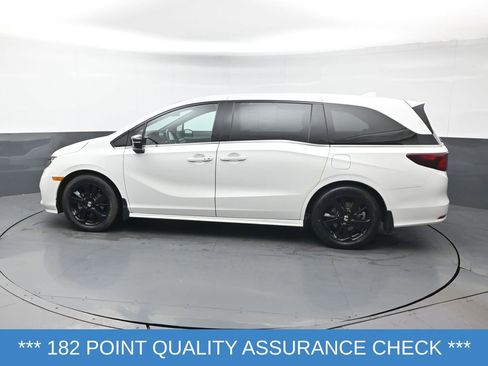 Certified 2023 Honda Odyssey Sport image 4