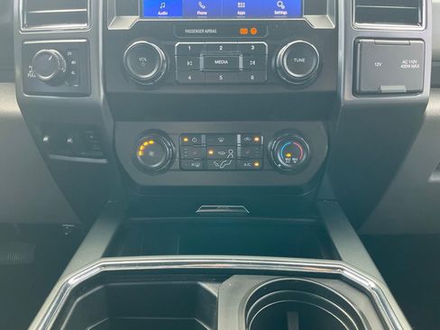 Certified 2022 Ford F250 XLT w/ XLT Premium Package image 33
