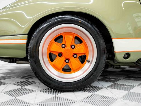 Used 1987 Porsche 911 Carrera RWD image 31