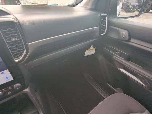 New 2025 Ford Ranger XLT w/ Trailer Tow Package RWD image 18