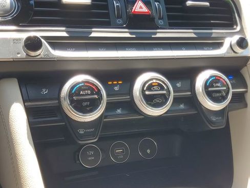 Used 2023 Genesis G70 2.0T w/ Sport Prestige Package RWD image 29
