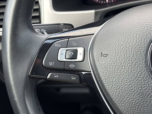 Used 2019 Volkswagen Atlas SEL FWD image 27
