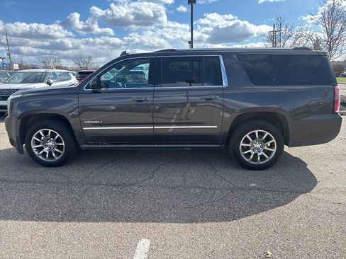 Used 2018 GMC Yukon XL Denali w/ Open Road Package image 2
