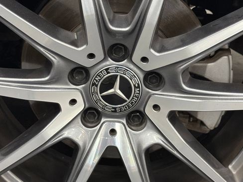 Used 2023 Mercedes-Benz E 350 4MATIC Sedan image 19