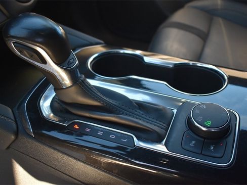 Used 2022 Chevrolet Blazer Premier image 27