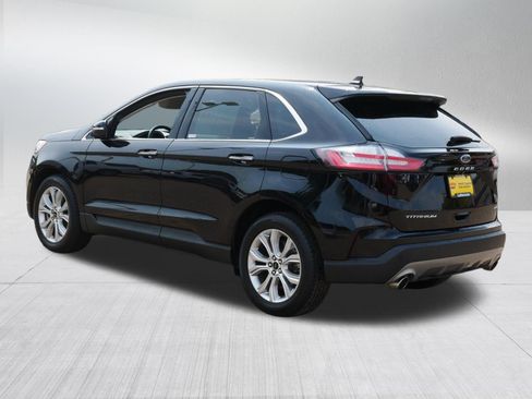 Used 2024 Ford Edge Titanium AWD/4WD image 5
