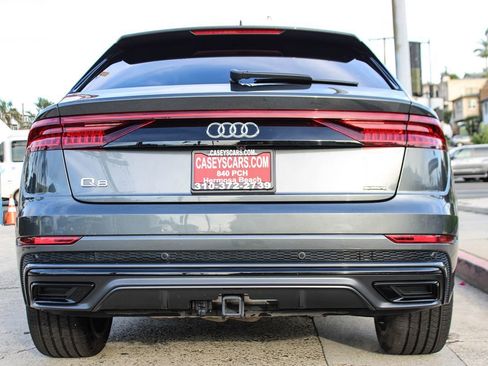 Used 2021 Audi Q8 Prestige image 4