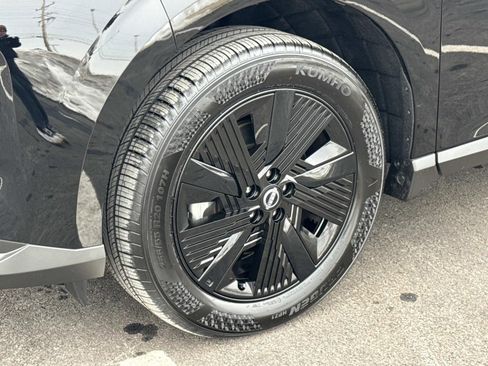 Certified 2025 Nissan Murano SV image 7