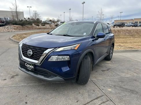Used 2021 Nissan Rogue SV w/ Premium Package image 3