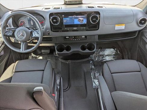New 2025 Mercedes-Benz Sprinter 2500 image 16
