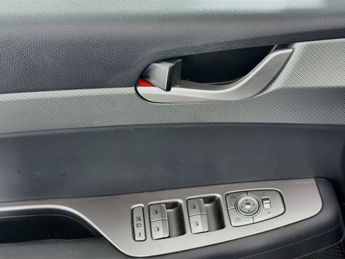 Used 2025 Hyundai Palisade SEL FWD image 15