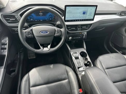 Used 2025 Ford Escape Platinum AWD/4WD image 22