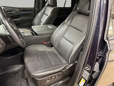 Certified 2022 Cadillac Escalade Sport AWD/4WD image 24