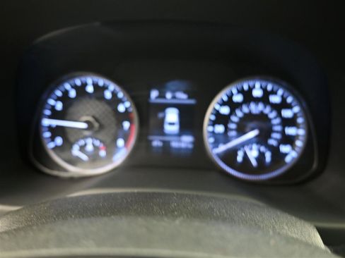 Used 2020 Hyundai Elantra SEL image 14