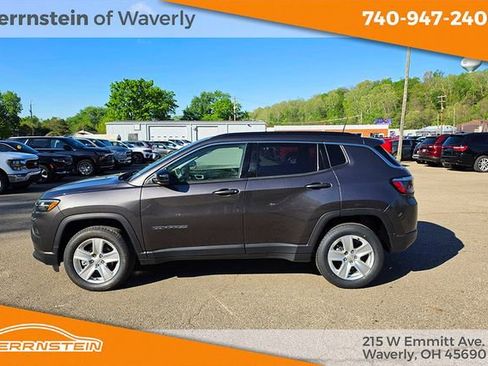 Used 2022 Jeep Compass Latitude image 4
