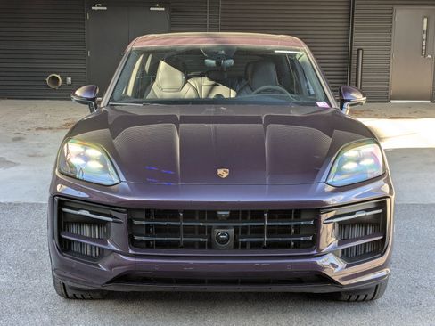 New 2026 Porsche Cayenne GTS image 6