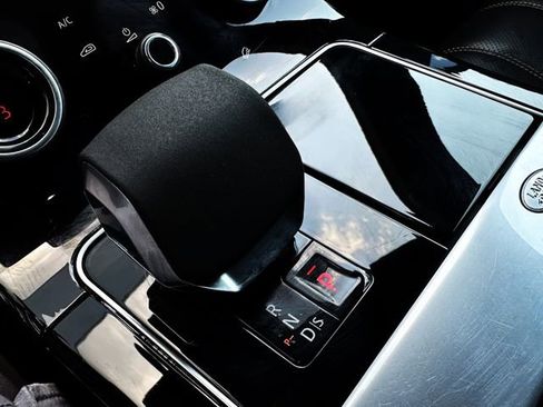 Used 2021 Land Rover Range Rover Velar S image 32