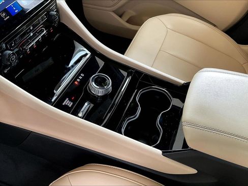 Used 2023 Jeep Grand Cherokee L Limited image 17