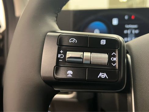 New 2026 Hyundai Ioniq 9 SE AWD/4WD image 32