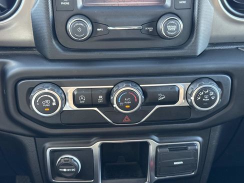 Used 2021 Jeep Wrangler Unlimited Sport image 5