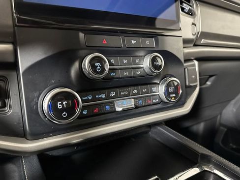 Used 2022 Ford Expedition Max XLT image 10