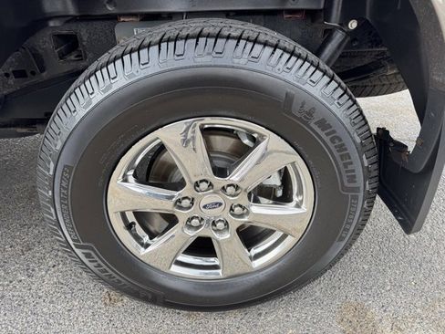 Used 2020 Ford F150 Lariat image 11