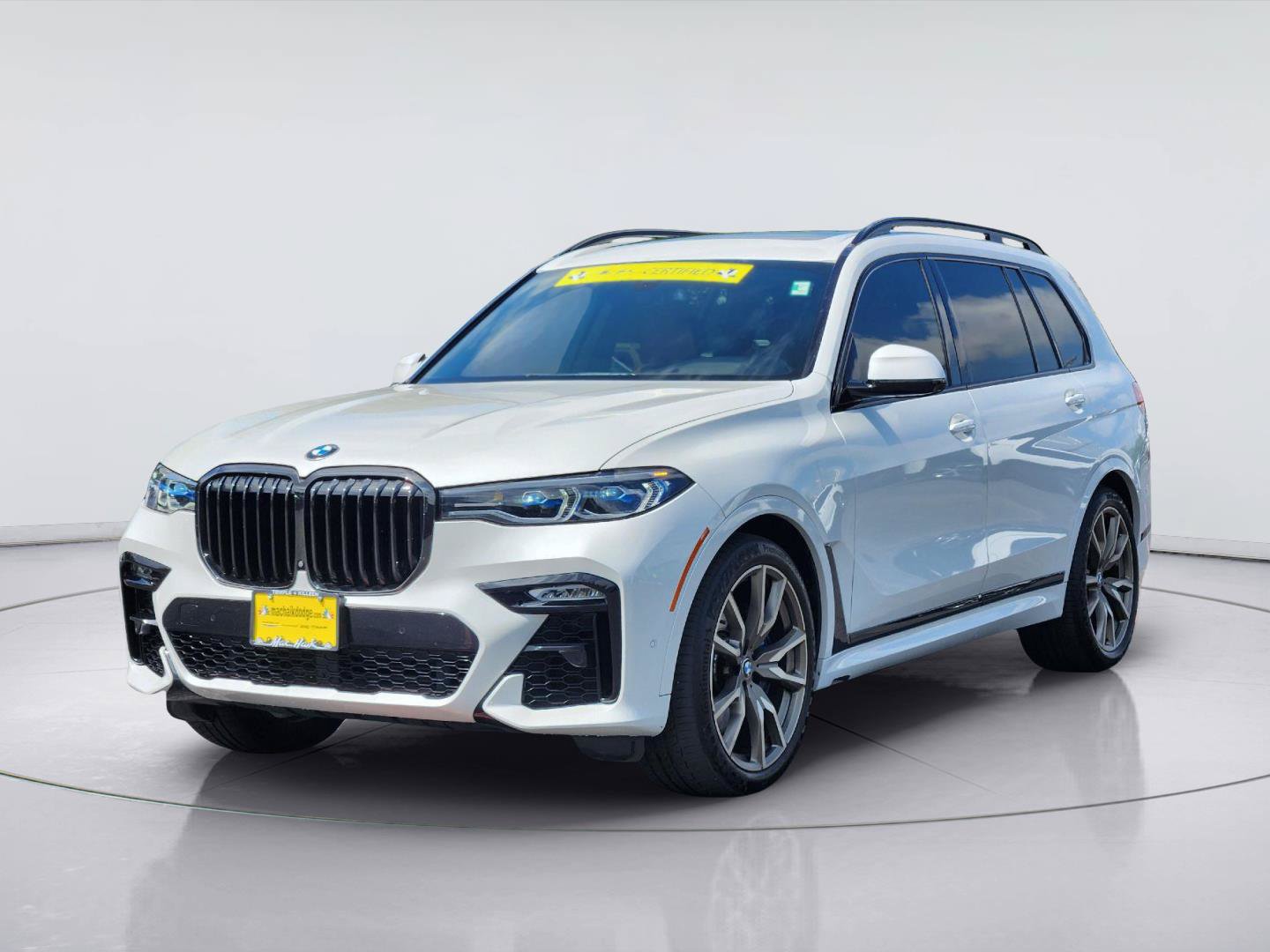 Used 2022 BMW X7 M50i w/ Executive Package AWD/4WD image 3