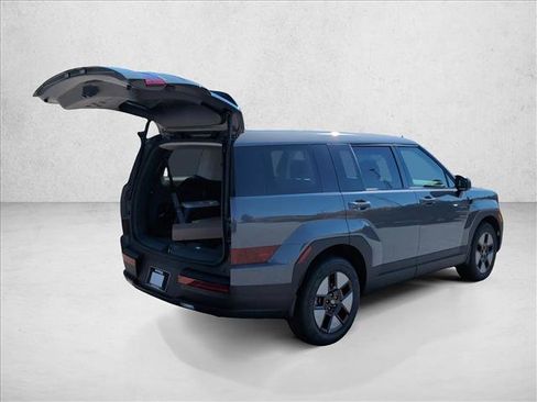 New 2026 Hyundai Santa Fe SE image 2