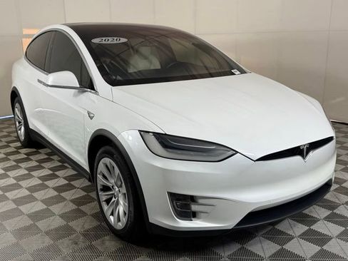 Used 2020 Tesla Model X Long Range image 9