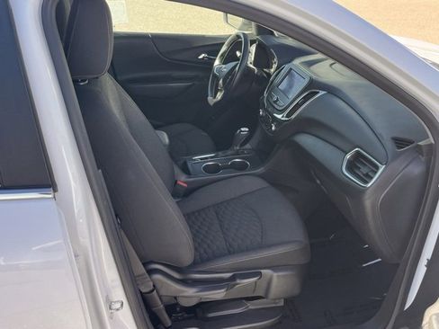 Used 2021 Chevrolet Equinox LT image 10