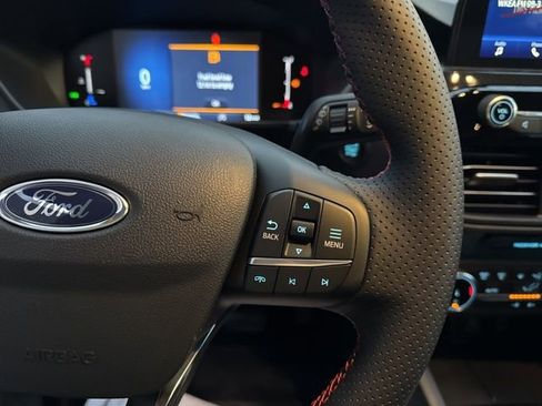 New 2025 Ford Escape ST-Line image 17