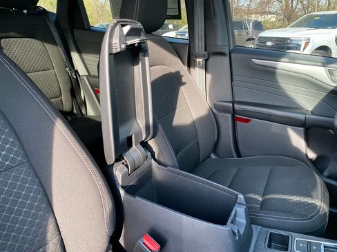 Used 2024 Ford Escape Active w/ Tech Pack #1 FWD image 37