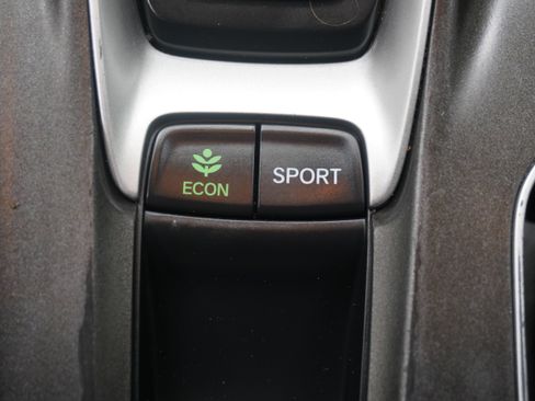 Used 2021 Honda Accord Sport image 23