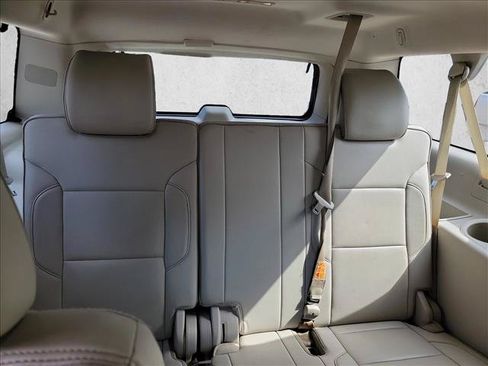 Used 2018 GMC Yukon XL Denali w/ Open Road Package RWD image 17