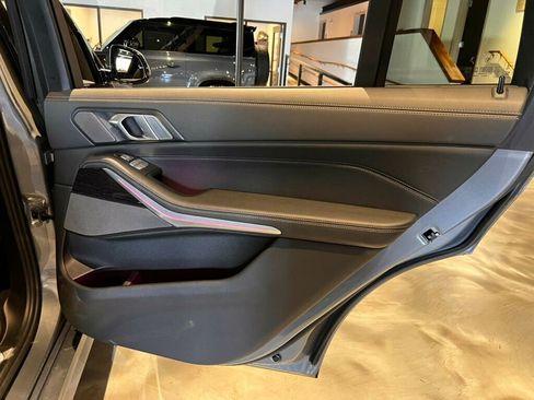 Used 2024 BMW X7 xDrive40i w/ M Sport Package image 26