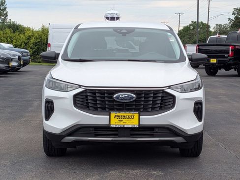 Used 2024 Ford Escape Active AWD/4WD image 2