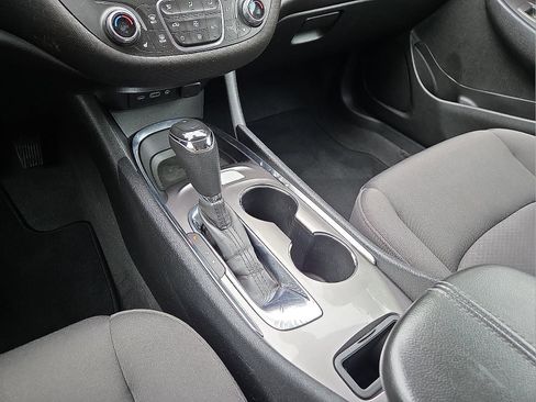Used 2019 Chevrolet Malibu LT FWD image 25